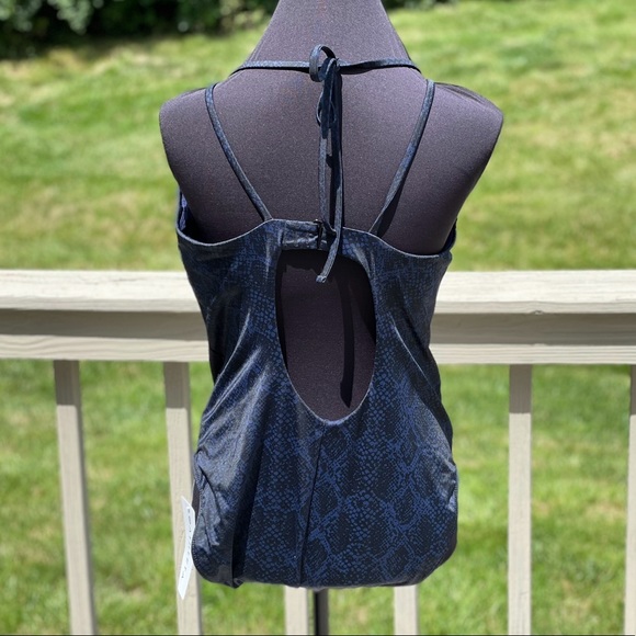 Athleta size XL Snake keyhole One Piece blue black - Picture 2 of 7